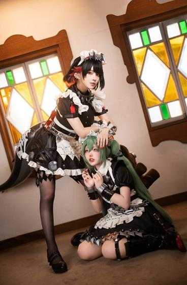 COSPLAY图赏：樱花妹COS《绝区零》艾莲 黑丝鲨鱼妹冷艳又性感